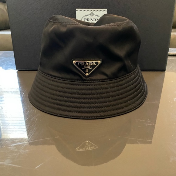 PRADA Re-Nylon Bucket Hat Black Size Made of Prada's iconic nylon fabric. - Picture 11 of 16